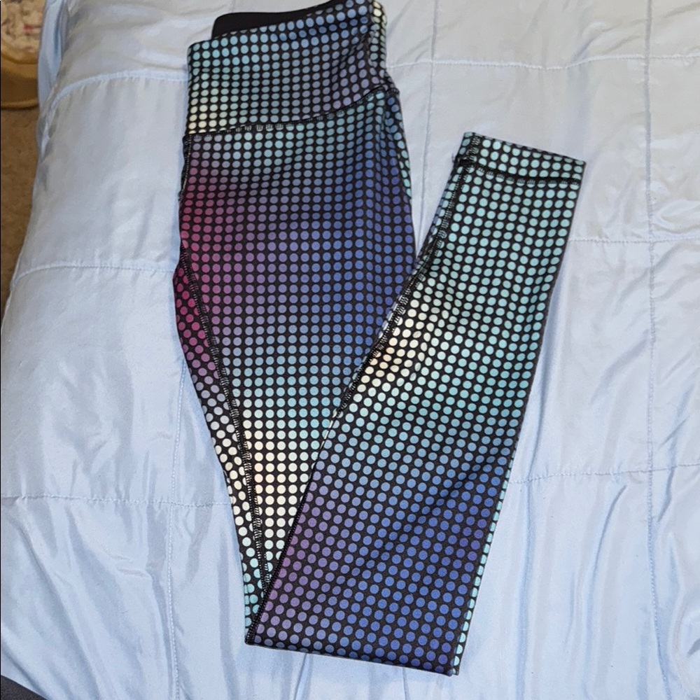 Lululemon Athletica Black and Blue Leggings with Iridescent Pattern